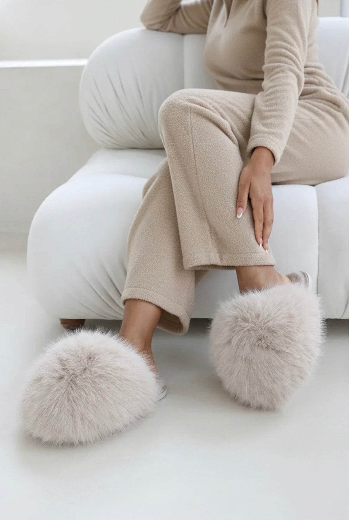 Beige Faux Fur Fluffy Slippers